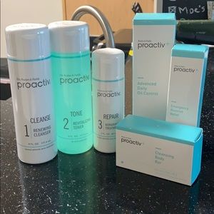 Brand New Never Opened Proactiv Kit 6 Pieces